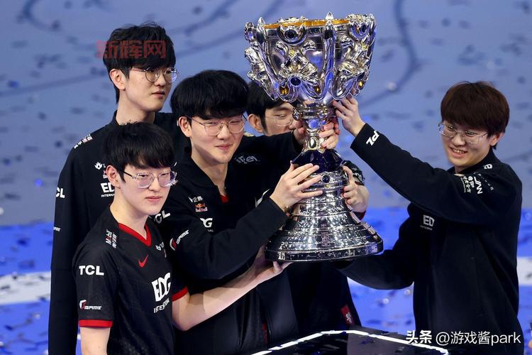 2012年LOL S2总决赛精彩瞬间盘点