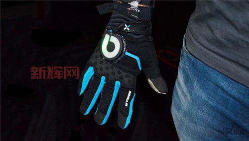 探索Gloveone手套：打破虚拟与现实的触感界限